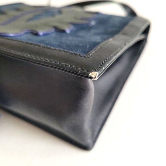 ESCADA vintage crossbody leather purse - Picture 11 of 16